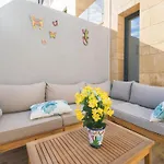 With Shared Pool Vakantiehuis