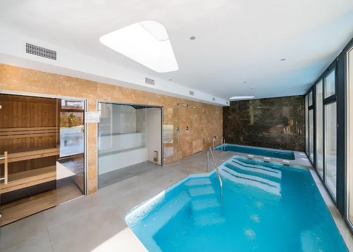 With Shared Pool * Villajoyosa